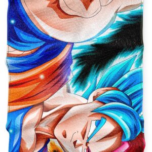 Une illustration de Son Goku et Vegeta, deux personnages de la série animée Dragon Ball Super. Goku est un Saiyan, une race extraterrestre guerrière, et Vegeta est un prince Saiyan. Les deux personnages sont représentés en train de se battre, avec Goku en position de supériorité.,SE-8243968997,SE-1553383931